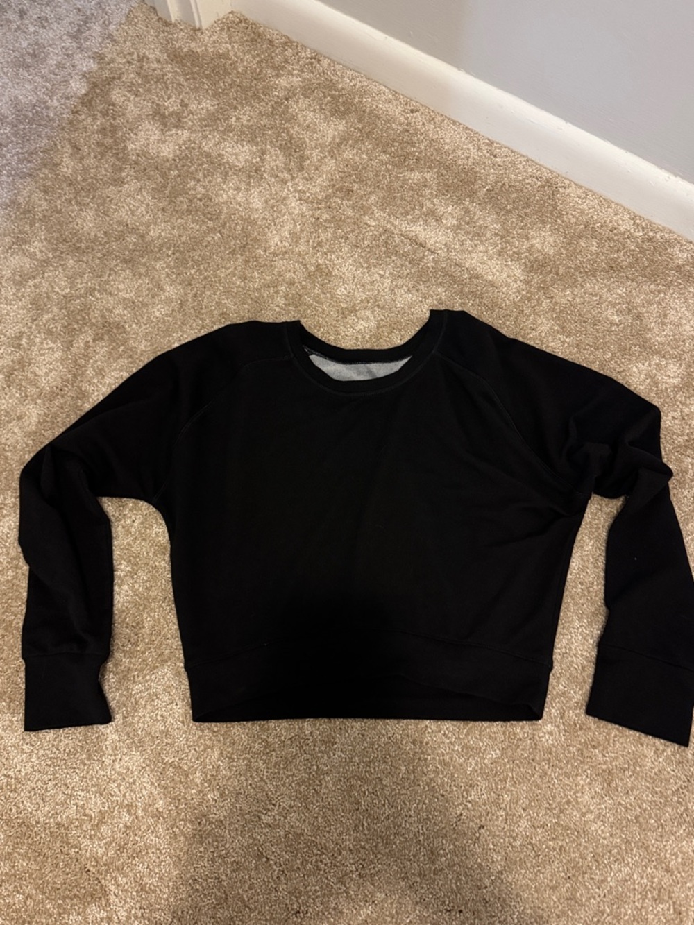 Black Women's Cropped Crewneck Sweater